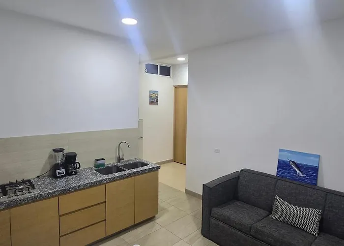 Pent-house *